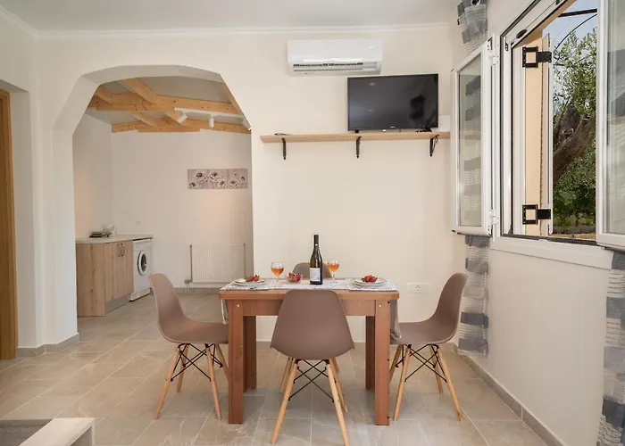 بيت للعطل Ira's House