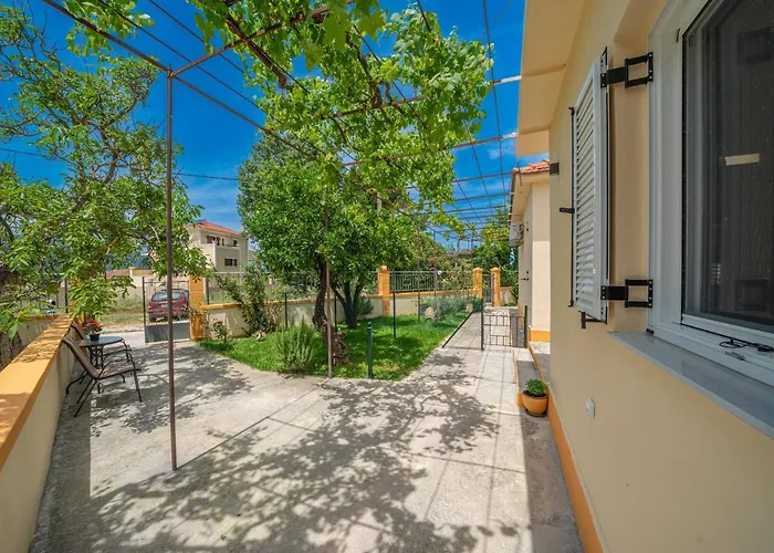 Ira's House Σάμη