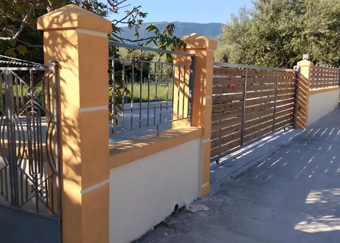 بيت للعطل Ira's House